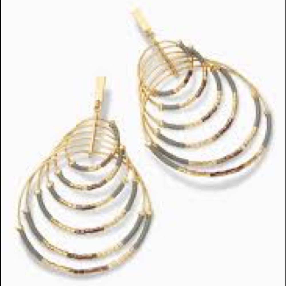 Stella and Dot Prima chandelier earrings